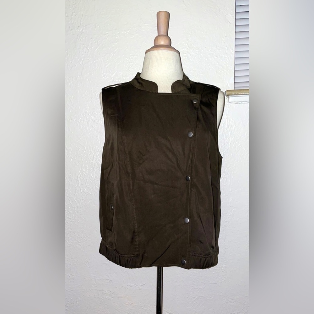 ⭐️Top/Vest - Picture 3 of 3